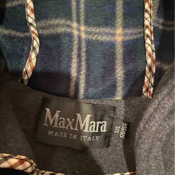 MaxMara Peacoat in Gray - Picture 6 of 7